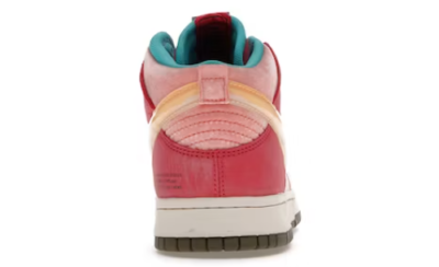 Nike Dunk Mid Social Status Free Lunch Strawberry Milk